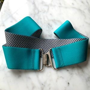 Lululemon clasp belt